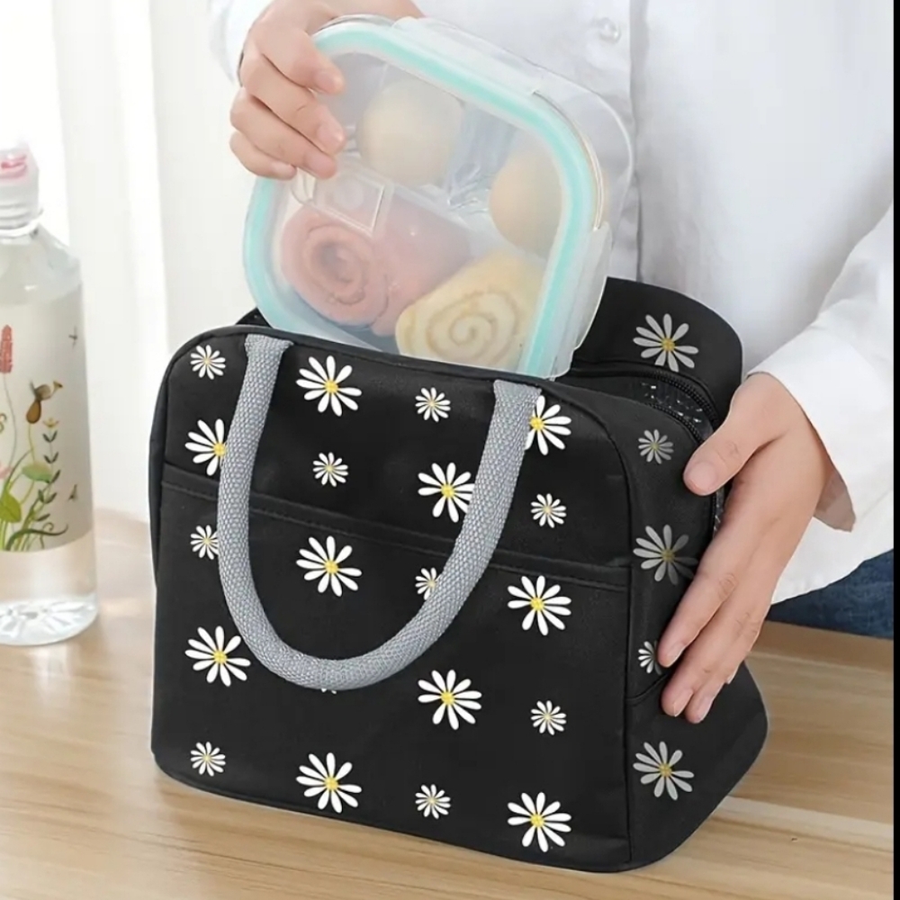Daisy Water-proof Fabric Insulated Lunch Bag. NEW!
